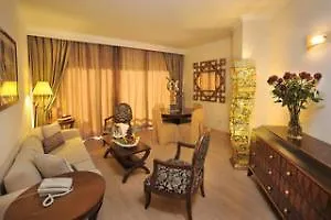 Elias Beach Готель 4*